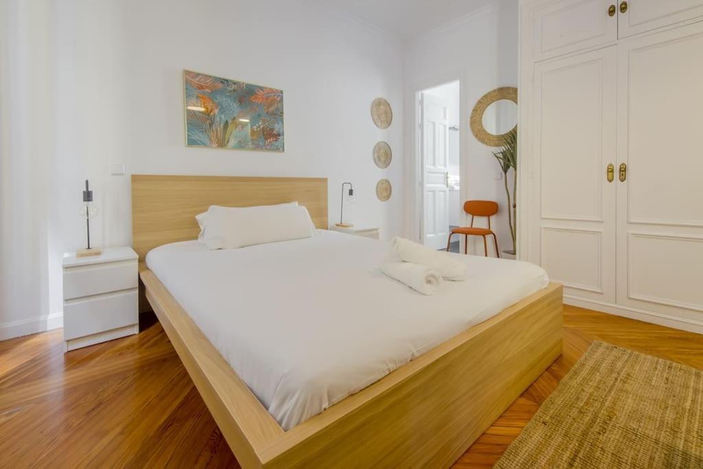 Petite E Chic Loft Para 3 En El Corazon De Madrid Luaran gambar